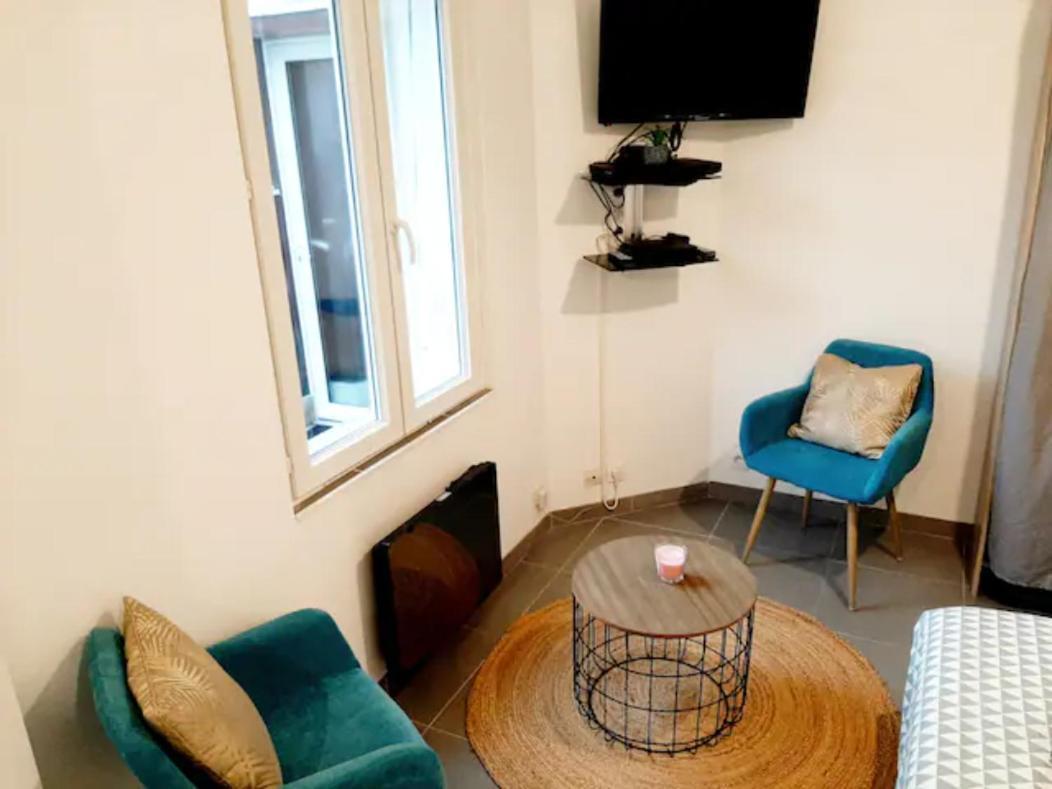 Appartamento Le Petit Charmeur, Parking, Wifi, Gare Flers  Esterno foto