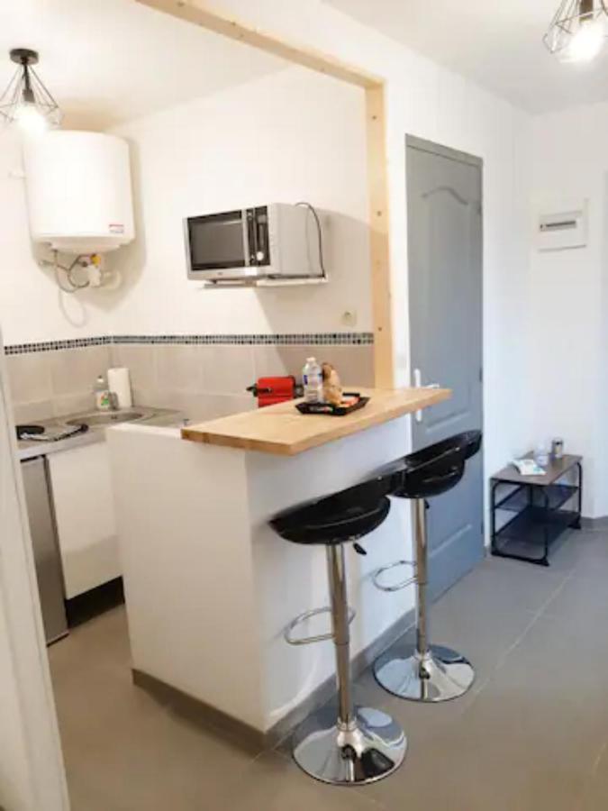 Appartamento Le Petit Charmeur, Parking, Wifi, Gare Flers  Esterno foto