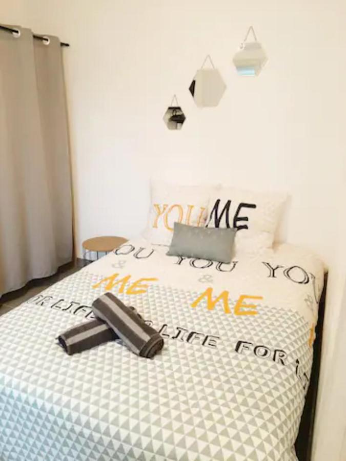 Appartamento Le Petit Charmeur, Parking, Wifi, Gare Flers  Esterno foto