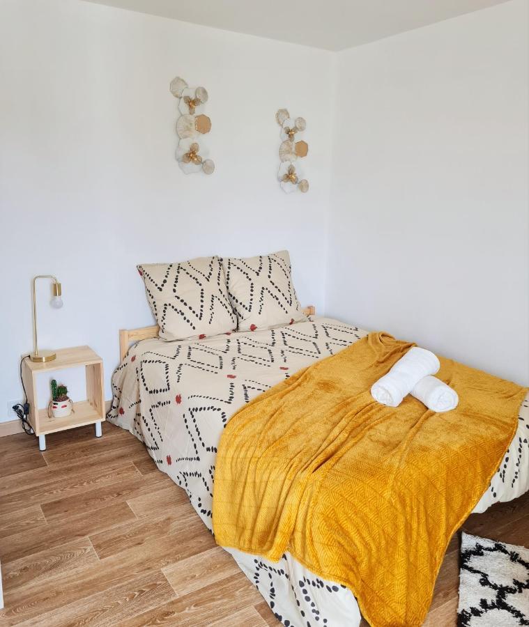 Appartamento Le Petit Charmeur, Parking, Wifi, Gare Flers  Esterno foto